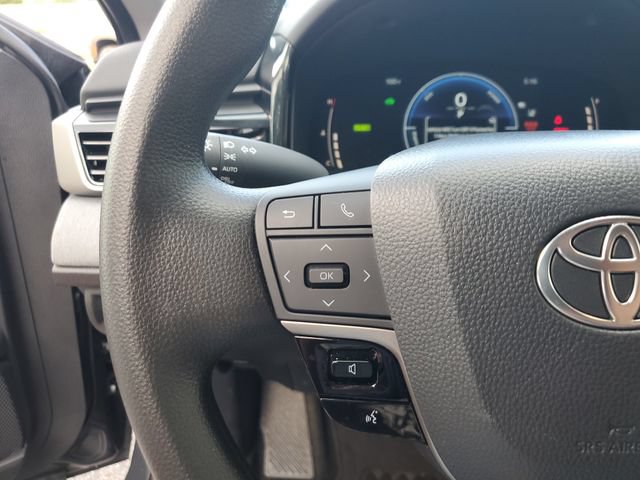 Used 2025 Toyota Camry LE FWD image 28