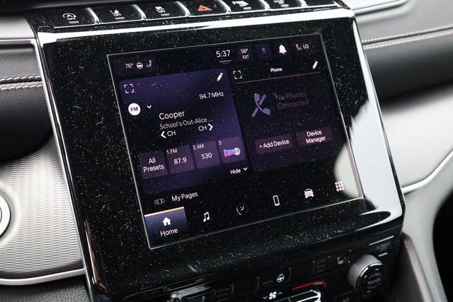 New 2025 Jeep Grand Cherokee L Laredo w/ Luxury Tech Group I AWD/4WD image 16