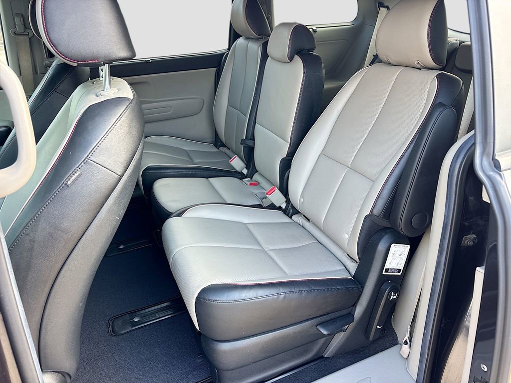Used 2021 Kia Sedona EX image 23