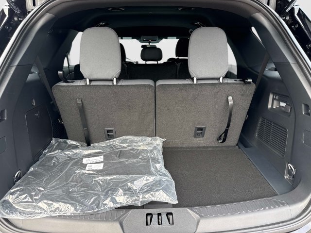 New 2027 Ford Explorer Active RWD image 12