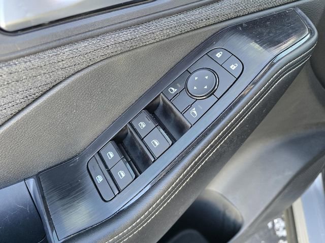 Used 2023 Nissan Rogue SV image 9