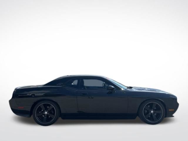 Used 2009 Dodge Challenger R/T RWD image 16