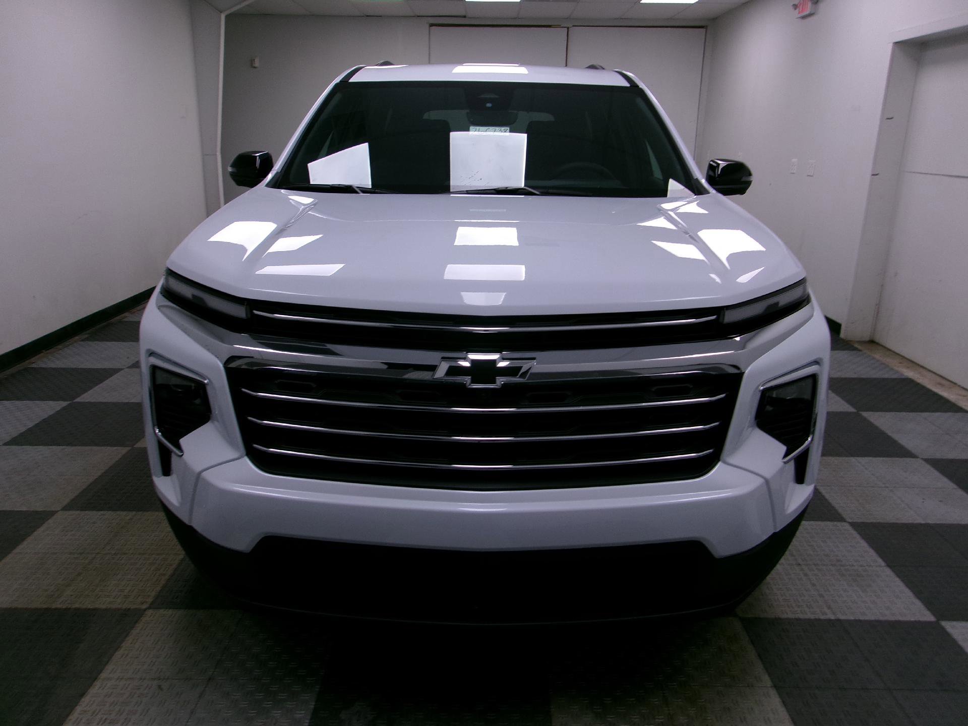 New 2026 Chevrolet Traverse LT w/ Driver Confidence Package image 17