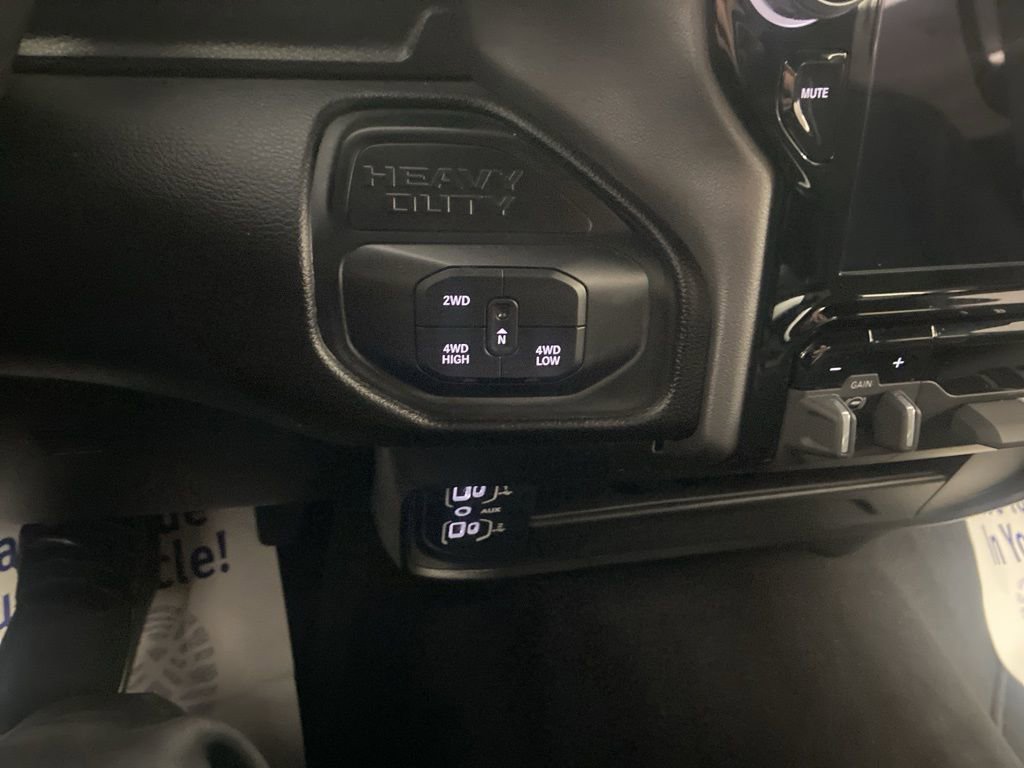 Certified 2025 RAM 2500 Big Horn AWD/4WD image 38