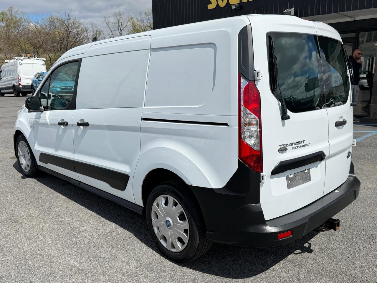 Used 2019 Ford Transit Connect XL image 4