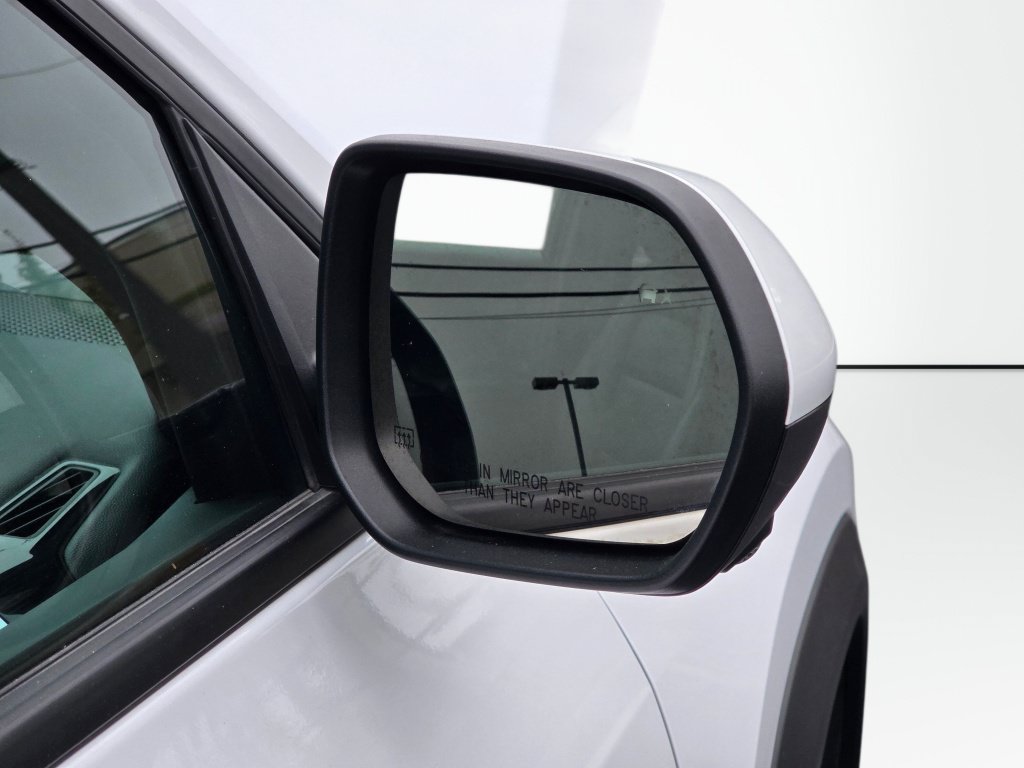 Used 2025 Chevrolet Equinox LT w/ Convenience Package II FWD image 30