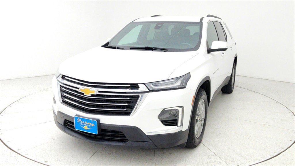 Used 2023 Chevrolet Traverse LT