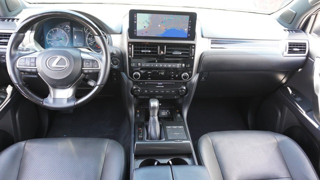Certified 2022 Lexus GX 460 Luxury w/ Accessory Package AWD/4WD image 30