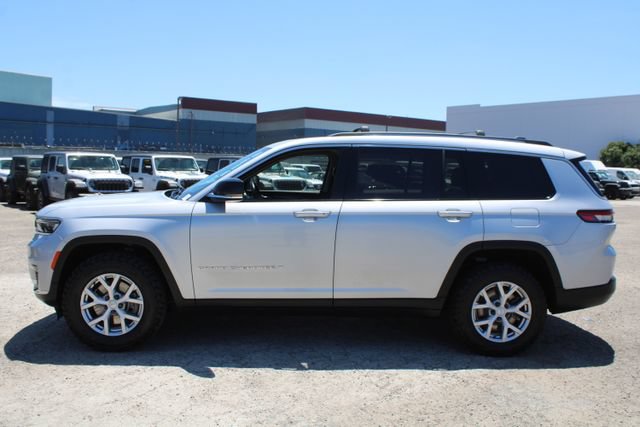 Used 2021 Jeep Grand Cherokee L Limited AWD/4WD image 7