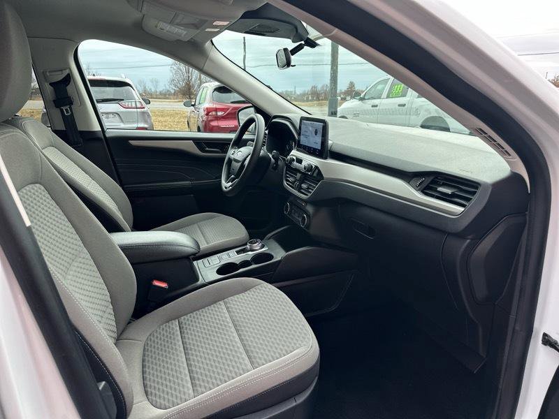 Used 2022 Ford Escape SE image 6
