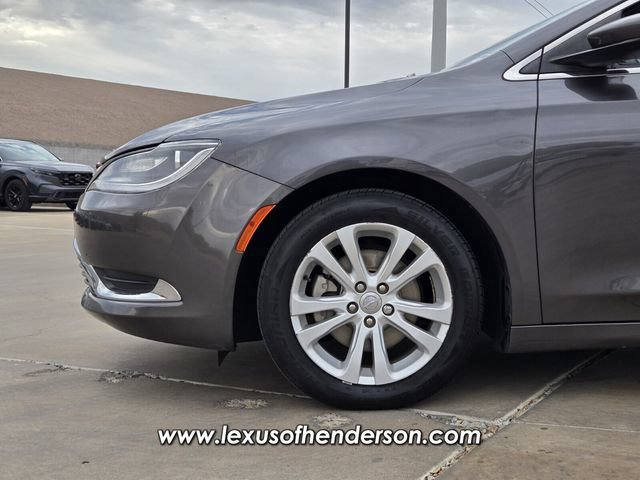 Used 2015 Chrysler 200 Limited w/ Convenience Group FWD image 9
