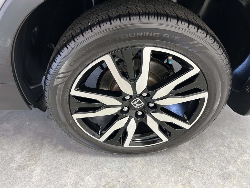 Used 2022 Honda Pilot Touring image 9