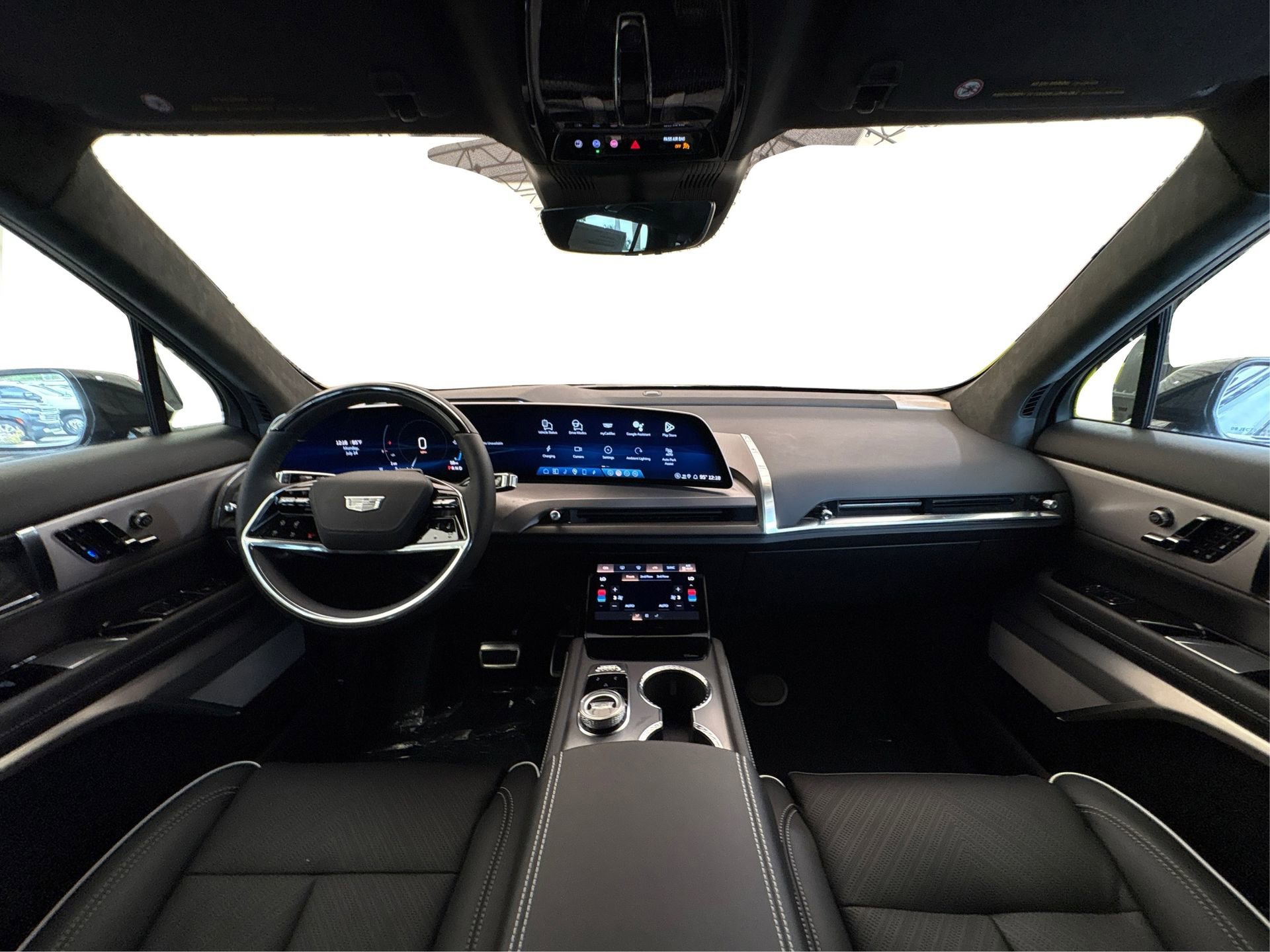 New 2026 Cadillac Vistiq Platinum image 23