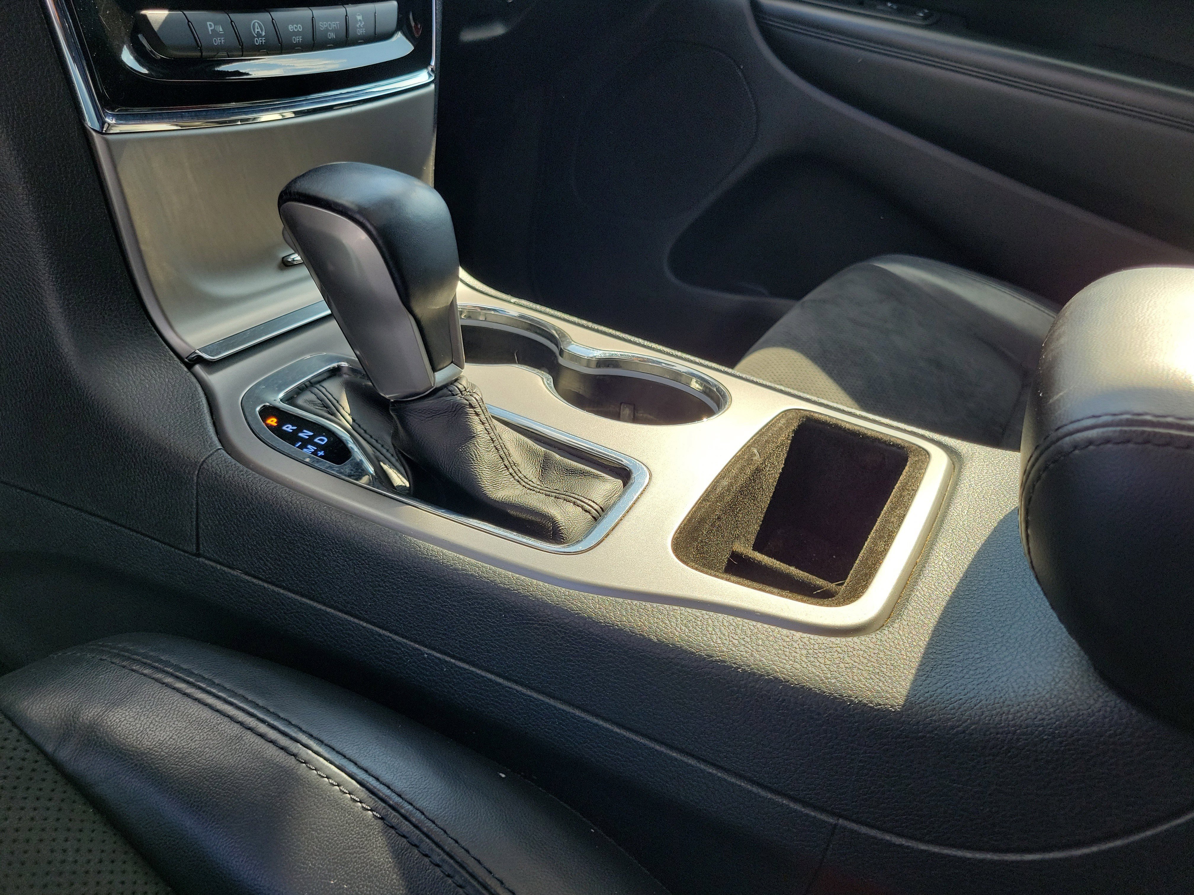 Used 2020 Jeep Grand Cherokee Altitude image 29