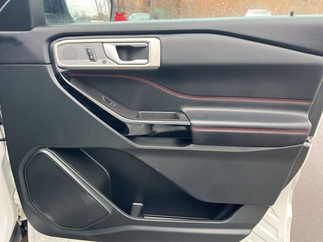 Used 2023 Ford Explorer ST-Line image 10