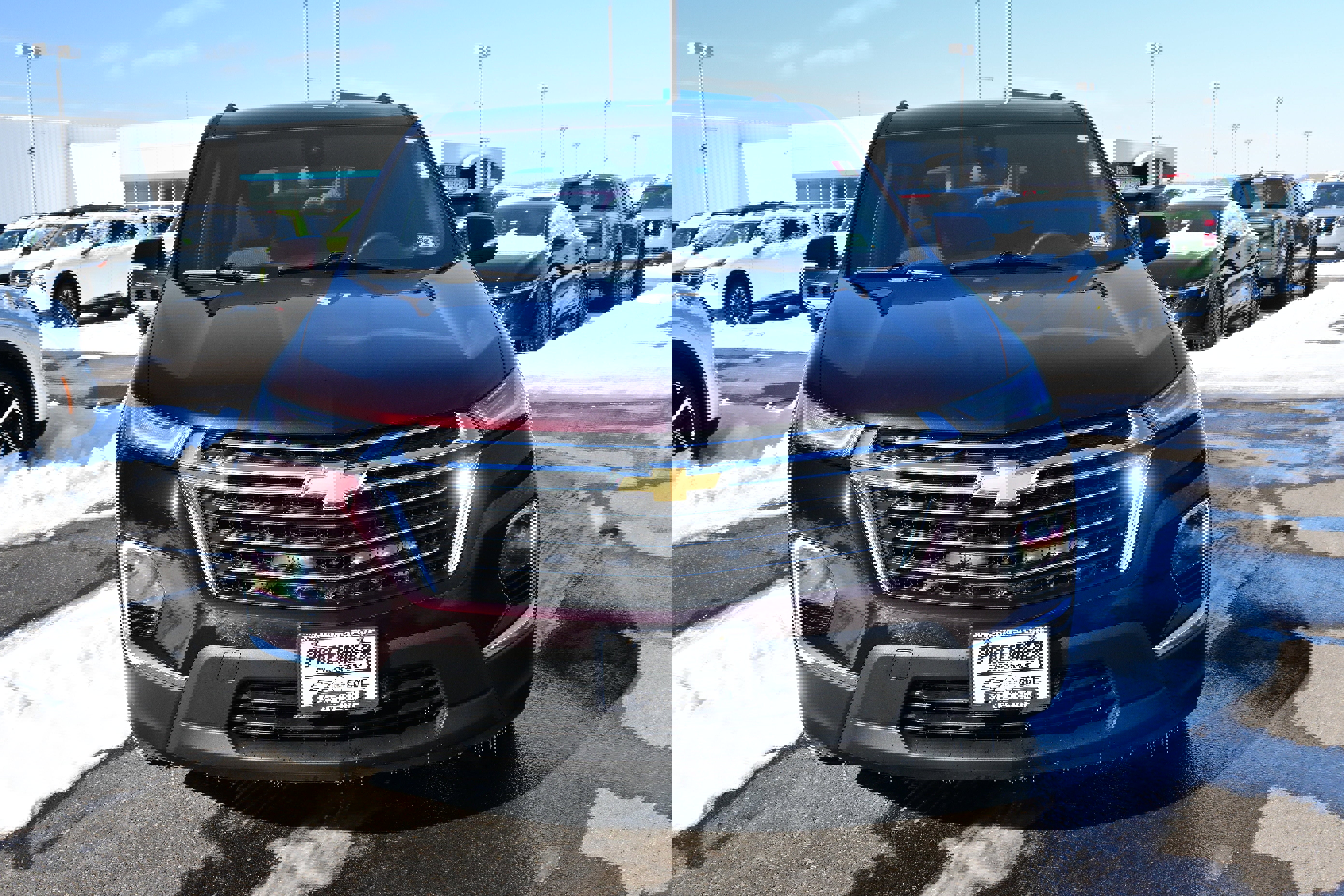 Used 2023 Chevrolet Traverse LT image 3