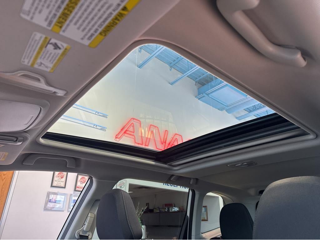 Used 2023 Subaru Forester Premium AWD/4WD image 35
