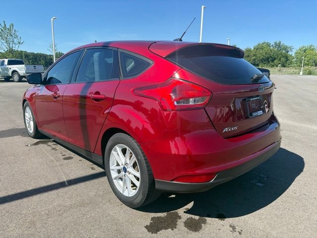 Used 2017 Ford Focus SE w/ Cold Weather Package FWD image 11