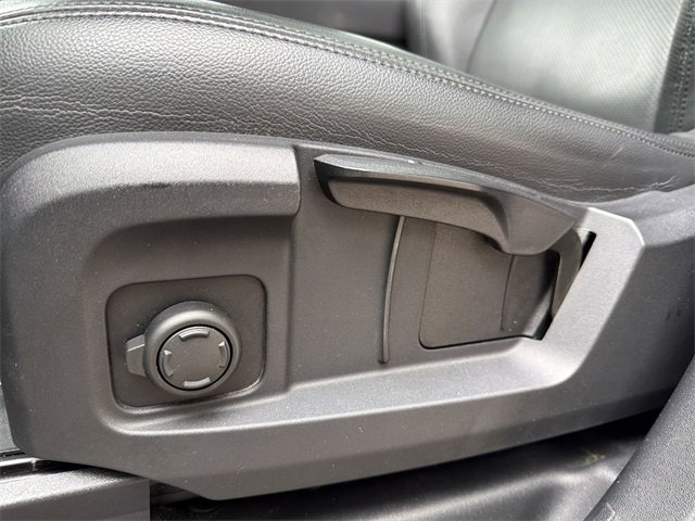 Used 2023 Land Rover Defender 110 S image 12