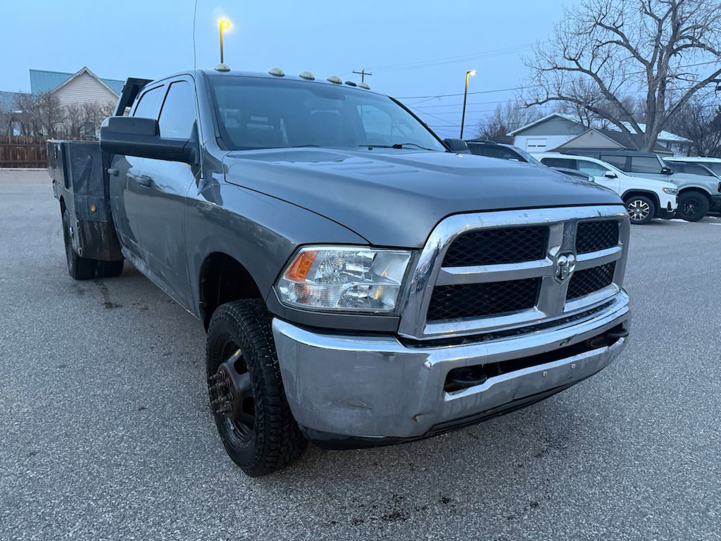 Used 2013 RAM 3500 Tradesman w/ Chrome Appearance Group image 4