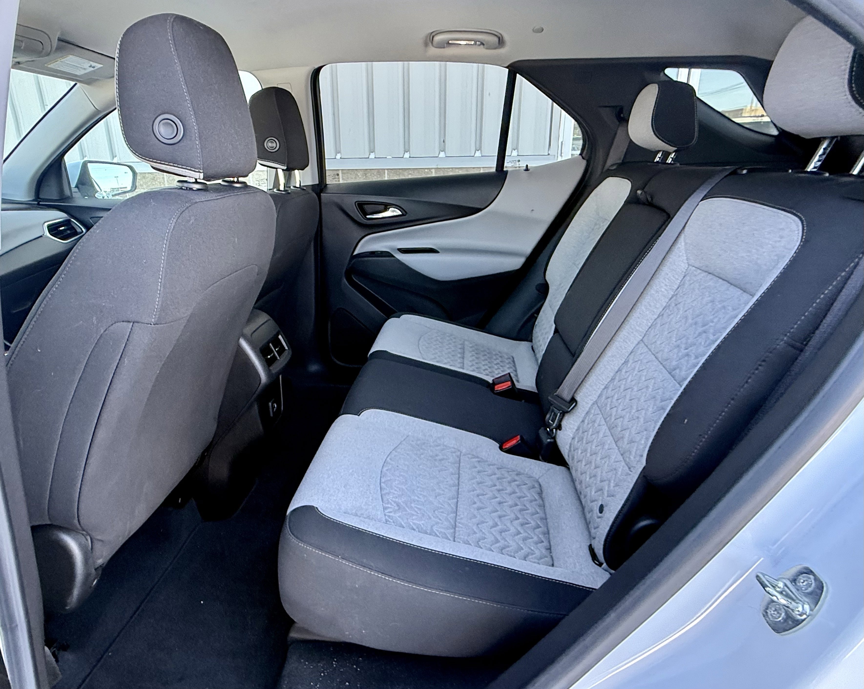 Used 2022 Chevrolet Equinox LT AWD/4WD image 11