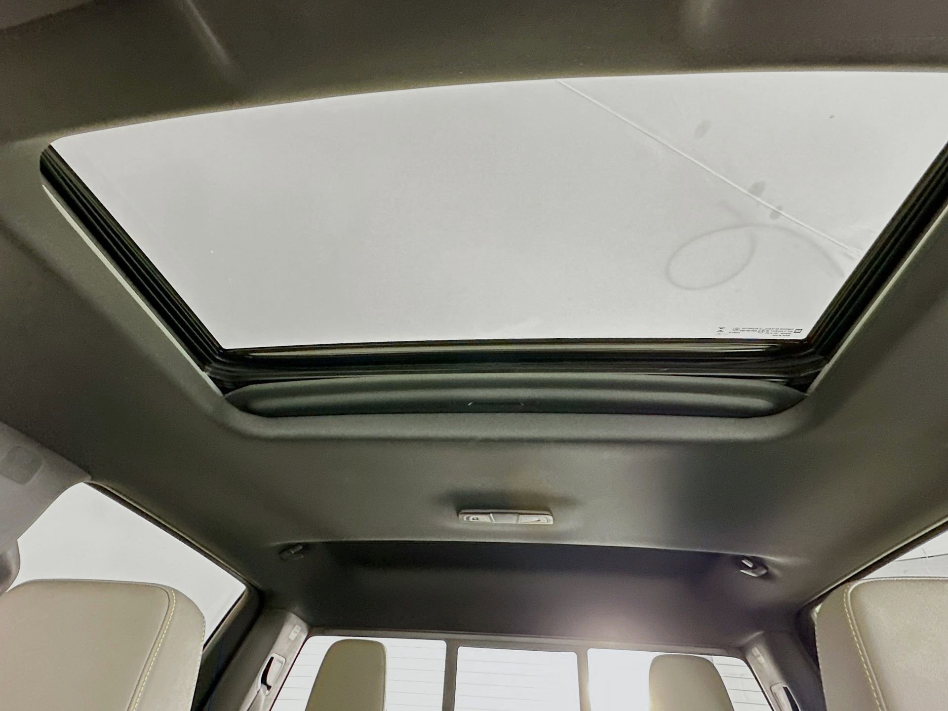 Used 2023 Chevrolet Silverado 1500 ZR2 w/ Technology Package image 24