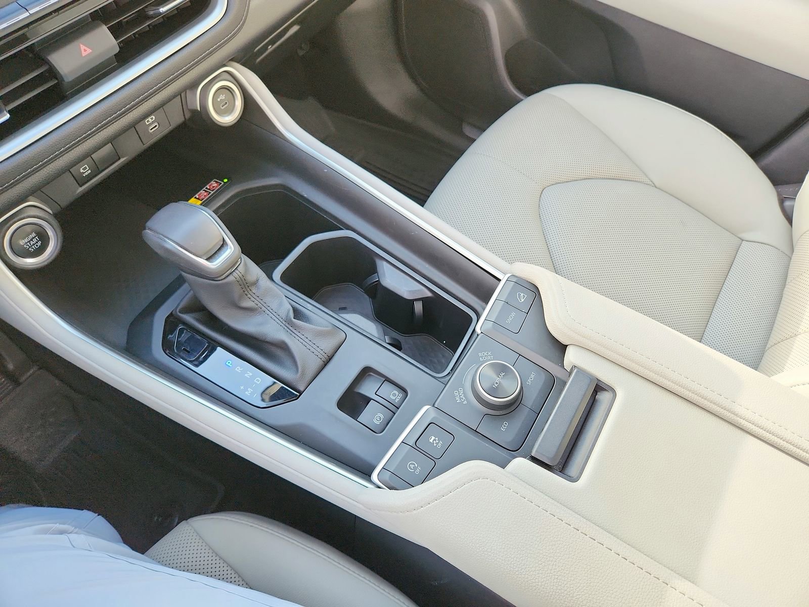 Used 2024 Toyota Grand Highlander Platinum image 15