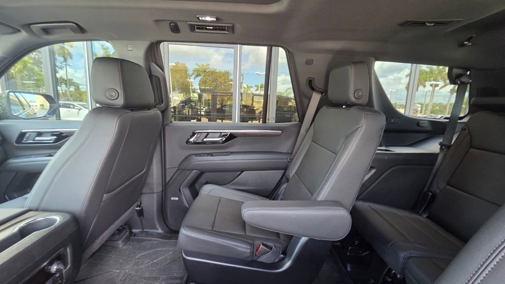 Used 2025 Chevrolet Tahoe Z71 w/ Z71 Off-Road Package image 22