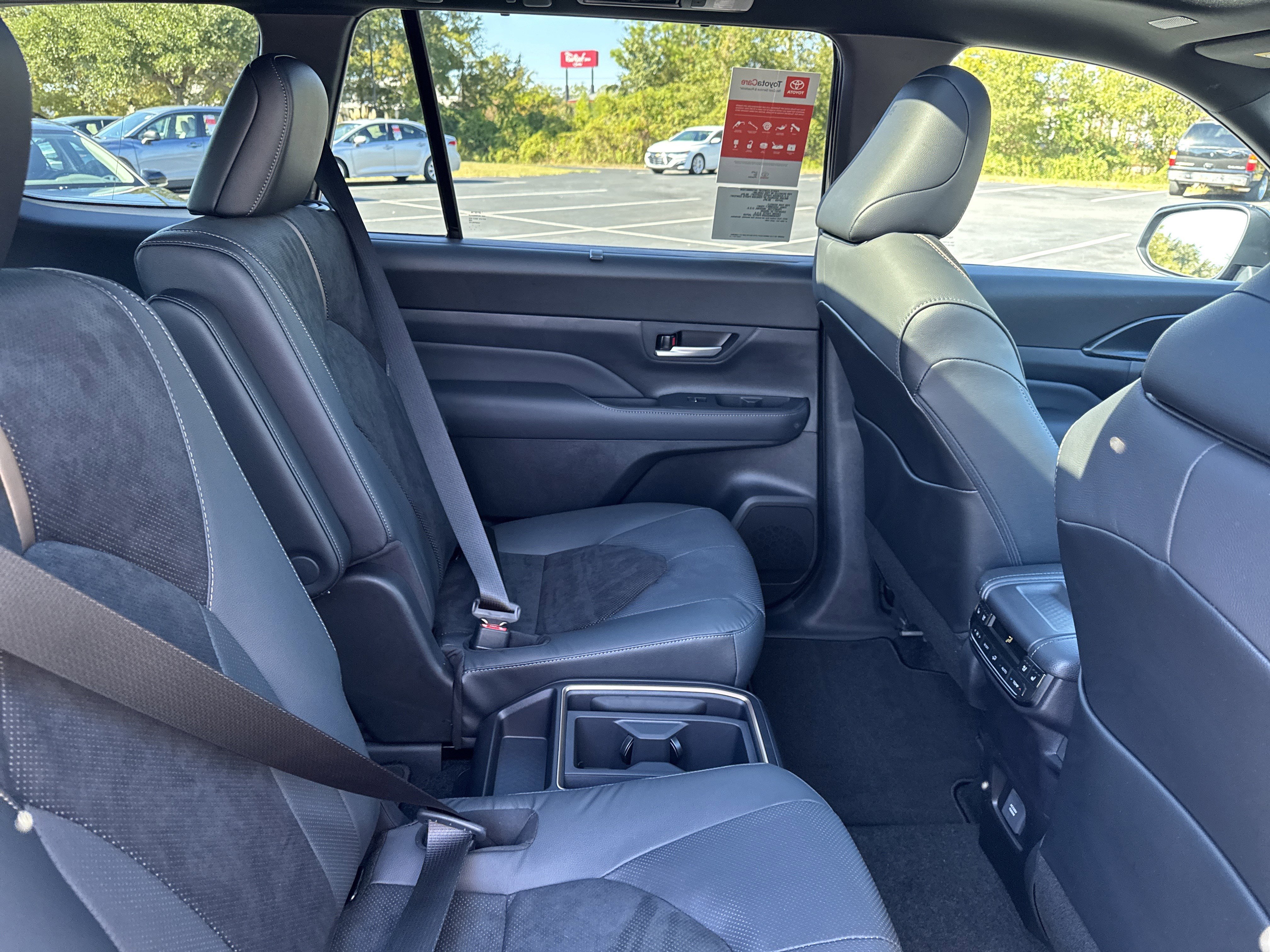 New 2026 Toyota Grand Highlander AWD Hybrid image 32