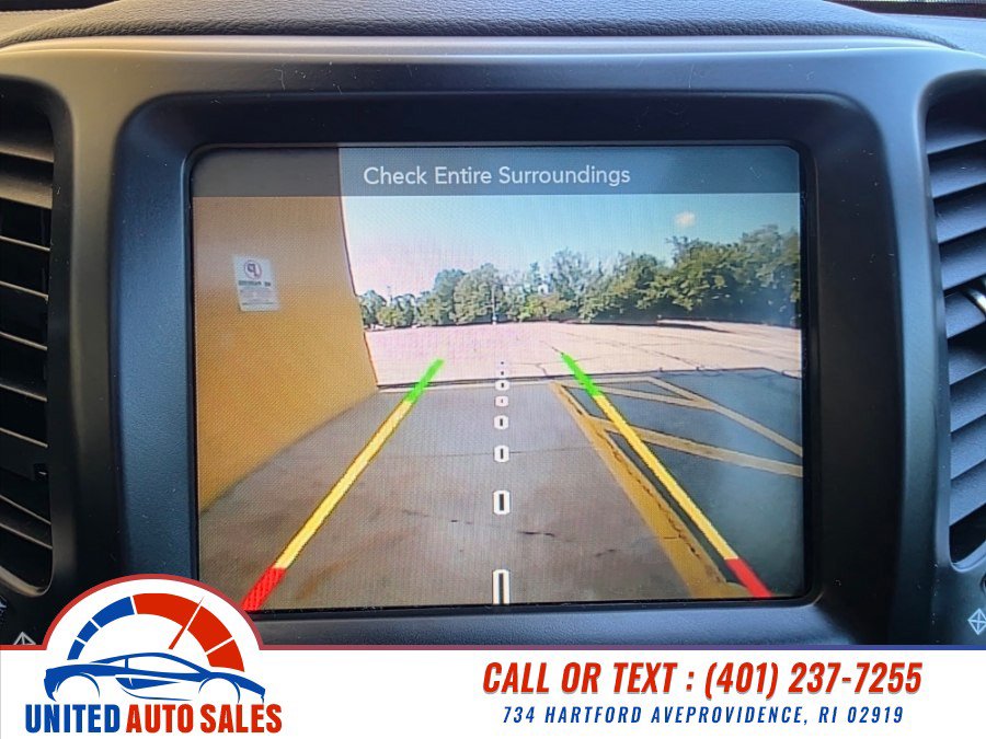 Used 2016 Jeep Cherokee Limited AWD/4WD image 20