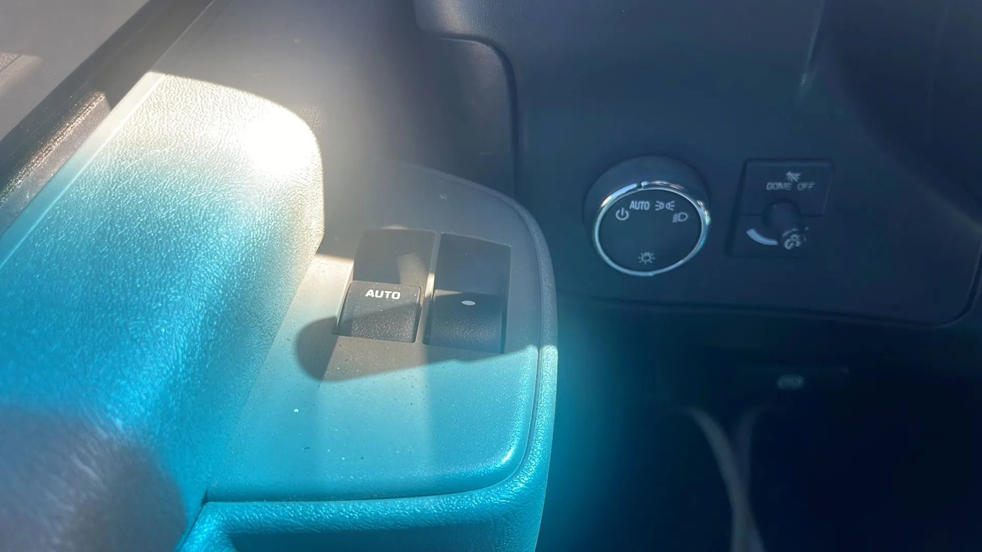 Used 2021 Chevrolet Express 2500 Regular Van 3D w/ Driver Convenience Package image 16