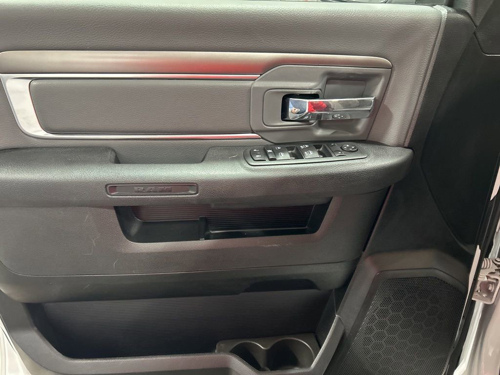 Used 2024 RAM 1500 Classic SLT image 11