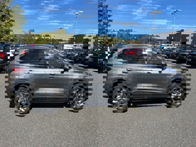 New 2026 Ford Escape ST-Line Select w/ Equipment Group 401A image 13