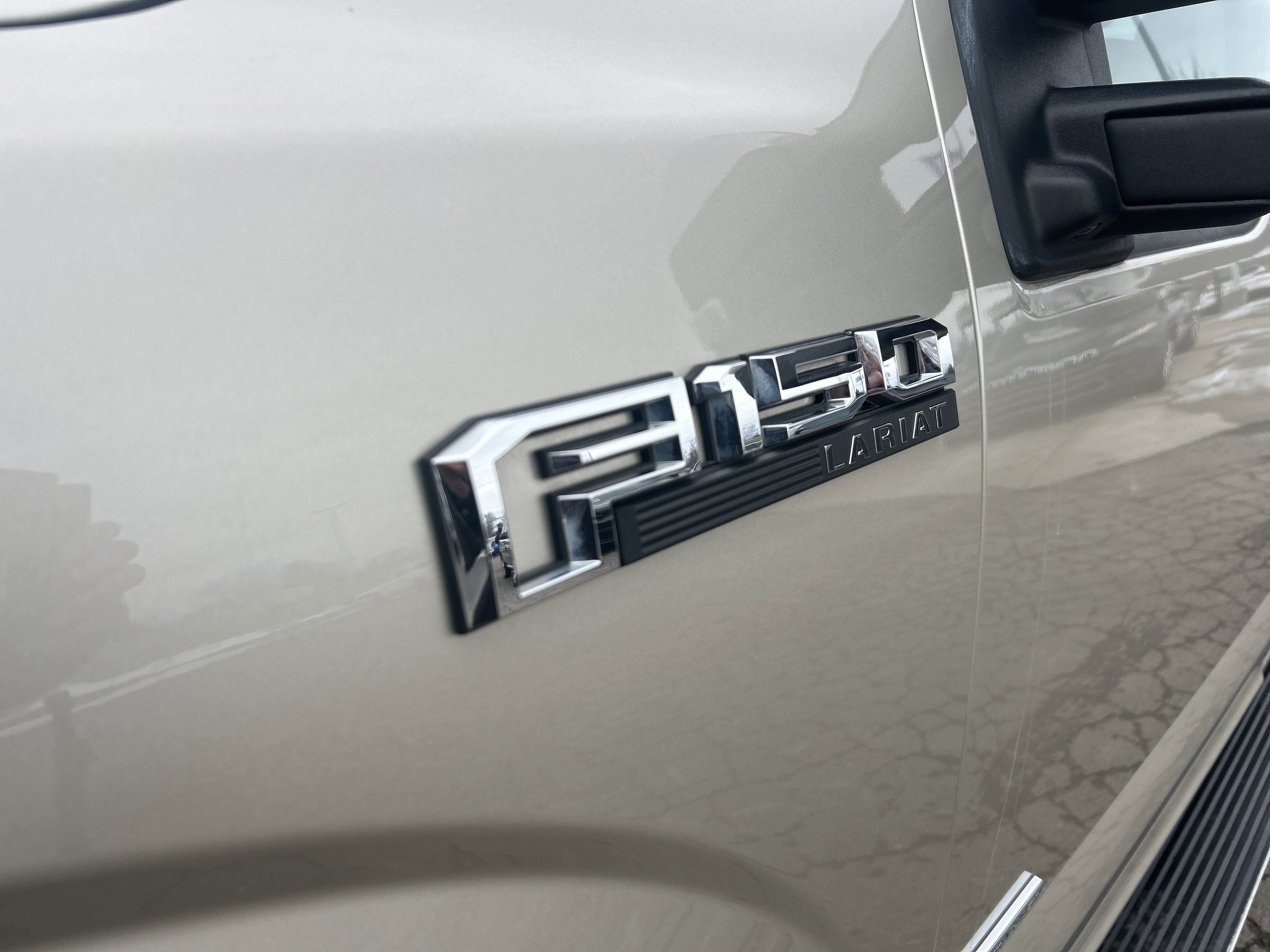 Used 2017 Ford F150 Lariat w/ Equipment Group 502A Luxury image 26