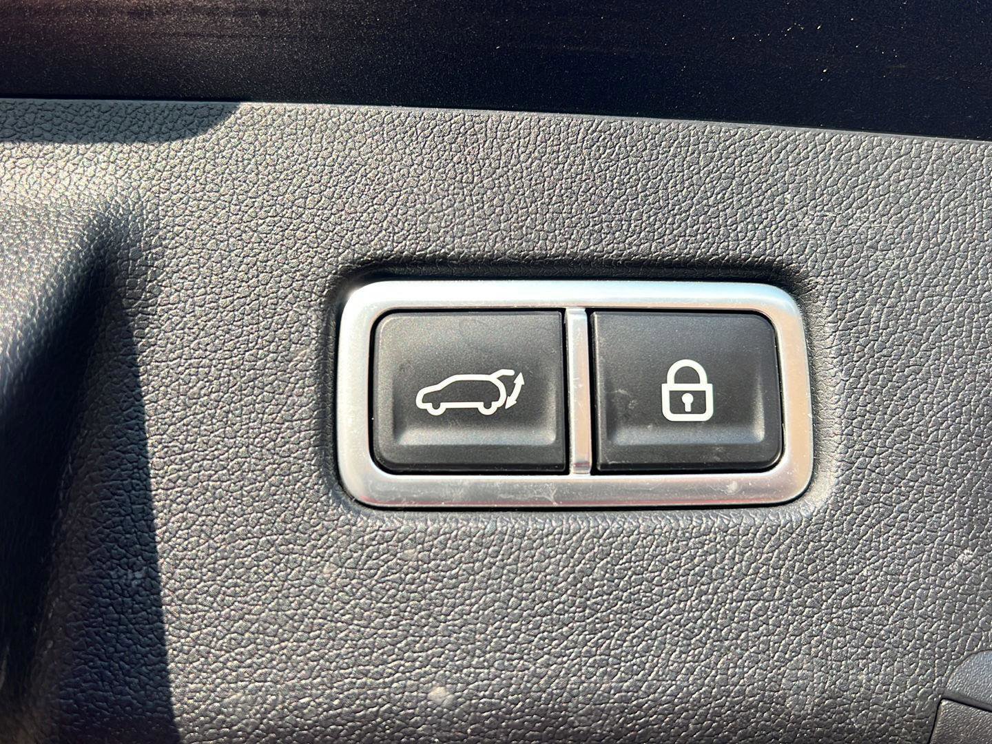 Used 2021 Kia Sorento SX image 36