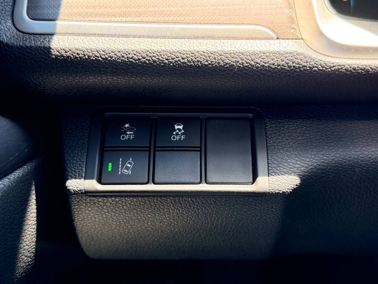 Used 2019 Honda Civic EX image 4