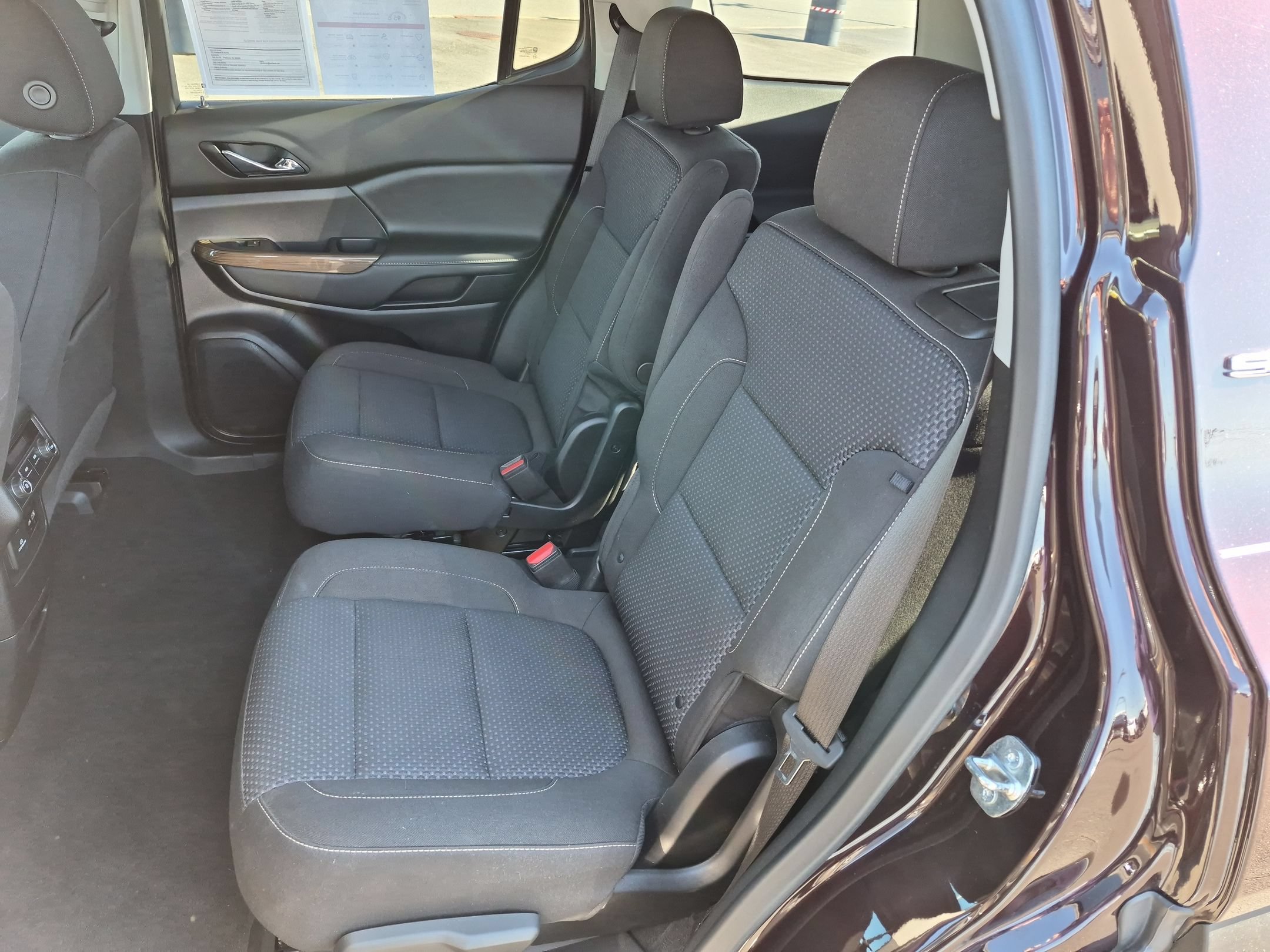 Used 2020 GMC Acadia SLE w/ Driver Convenience Package FWD image 25