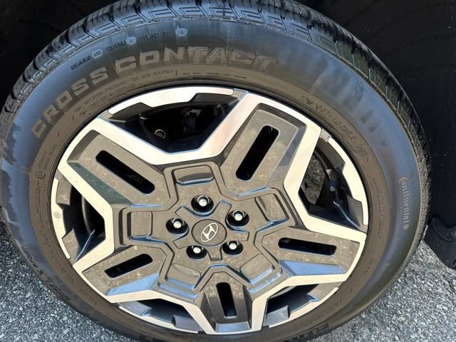 Used 2023 Hyundai Santa Fe Limited AWD/4WD image 10