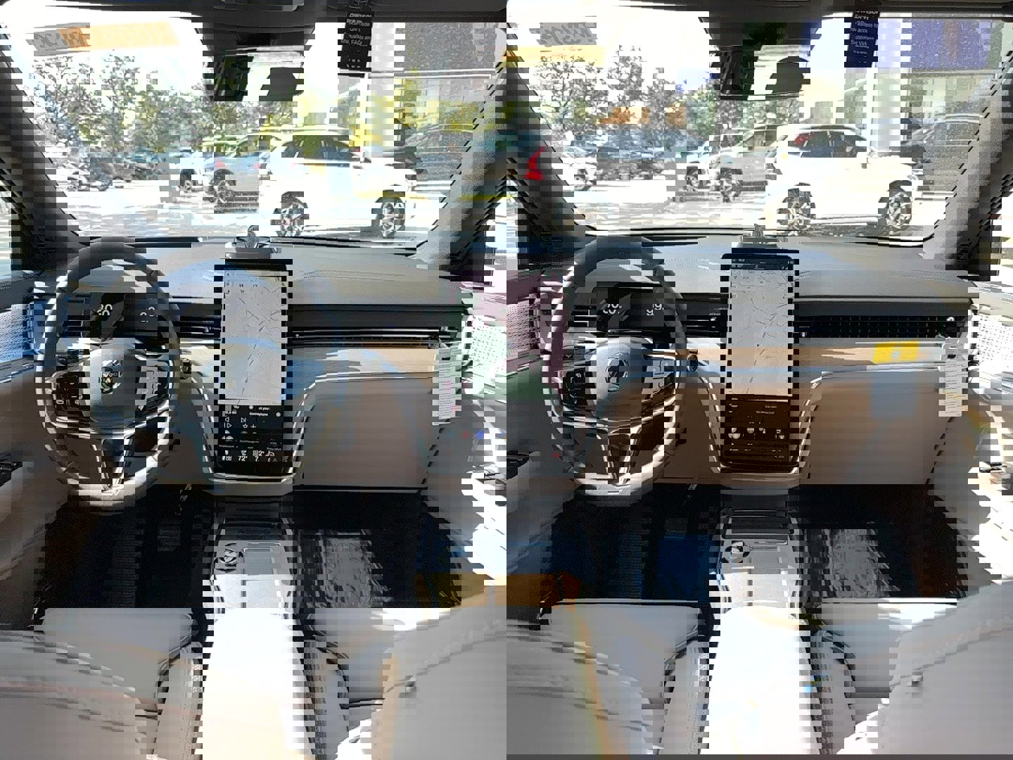 Certified 2025 Volvo EX90 Ultra w/ Protection Package Premier image 17