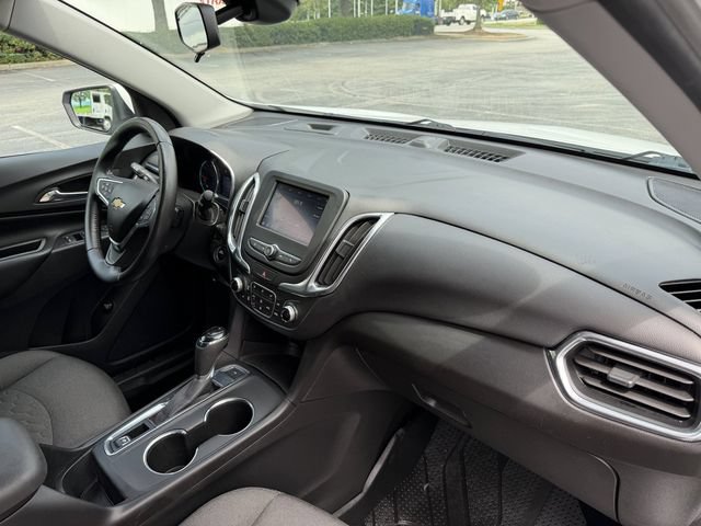 Used 2020 Chevrolet Equinox LT w/ Driver Convenience Package AWD/4WD image 28