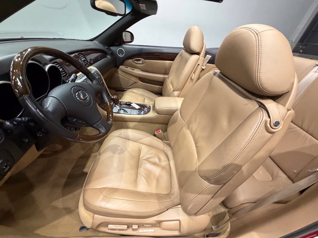 Used 2007 Lexus SC 430 Convertible RWD image 29