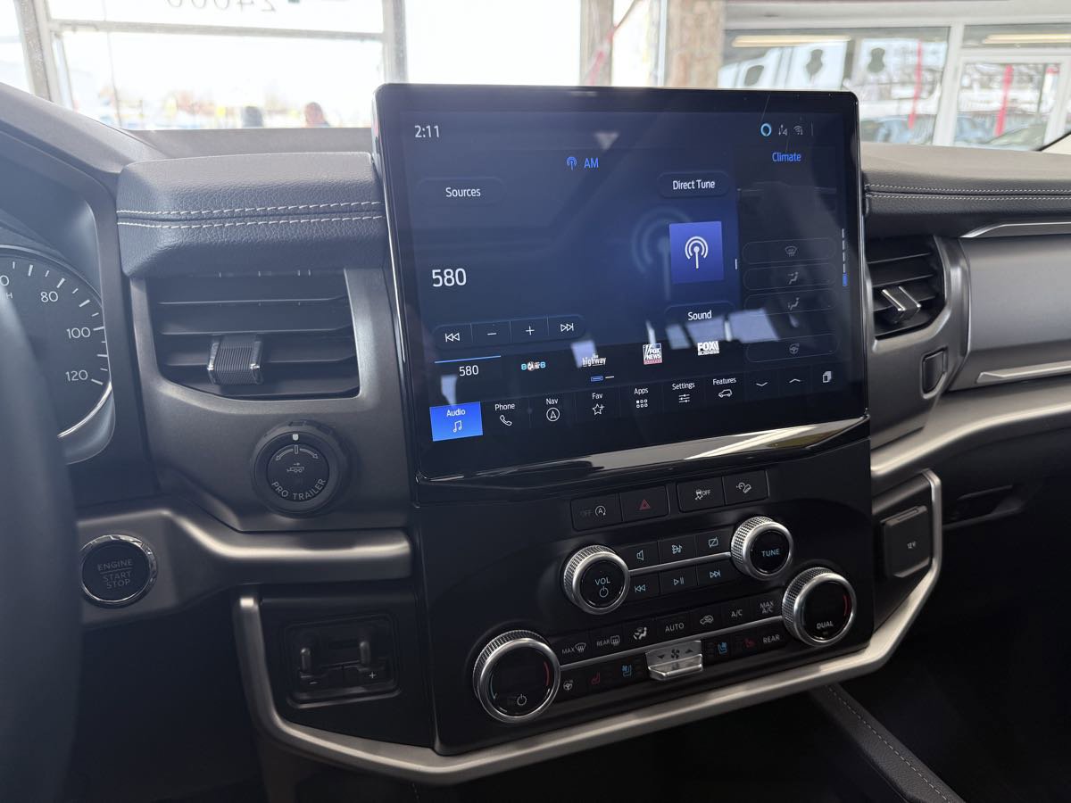 Used 2024 Ford Expedition XLT image 46