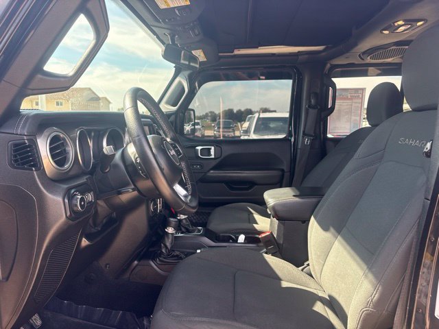 Used 2019 Jeep Wrangler Unlimited Sahara w/ Safety Group AWD/4WD image 11