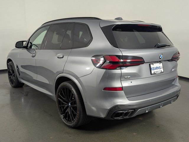 Used 2024 BMW X5 M60i AWD/4WD image 6
