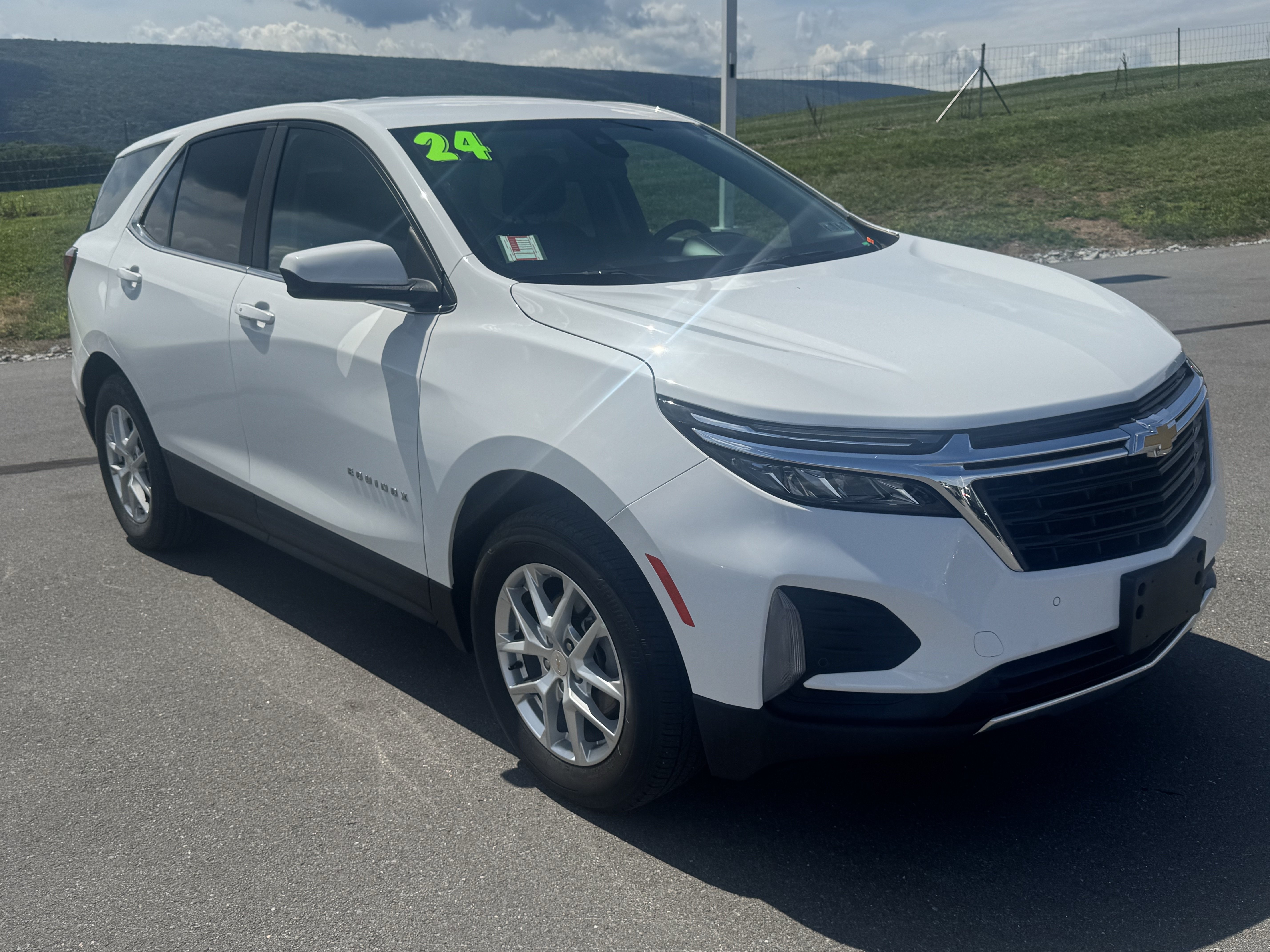 Used 2024 Chevrolet Equinox LT