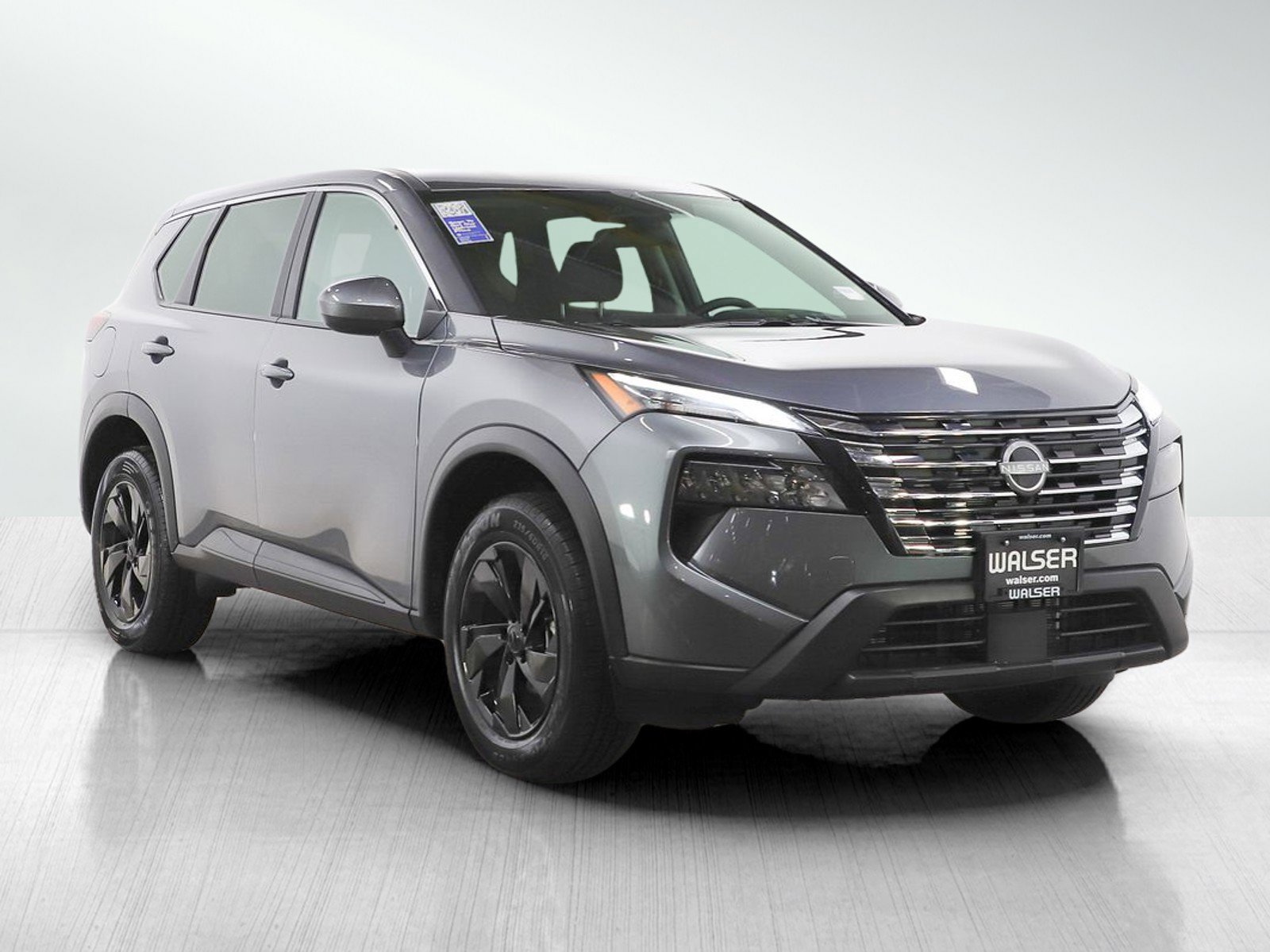 Used 2025 Nissan Rogue SV image 7