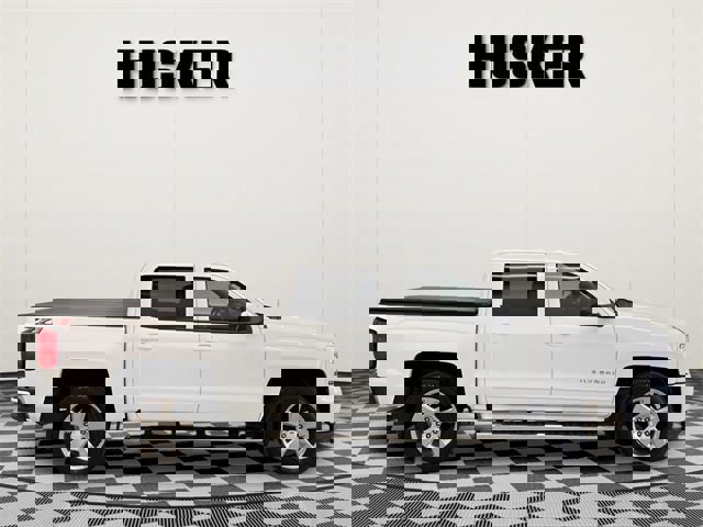 Used 2018 Chevrolet Silverado 1500 LT w/ All Star Edition image 2