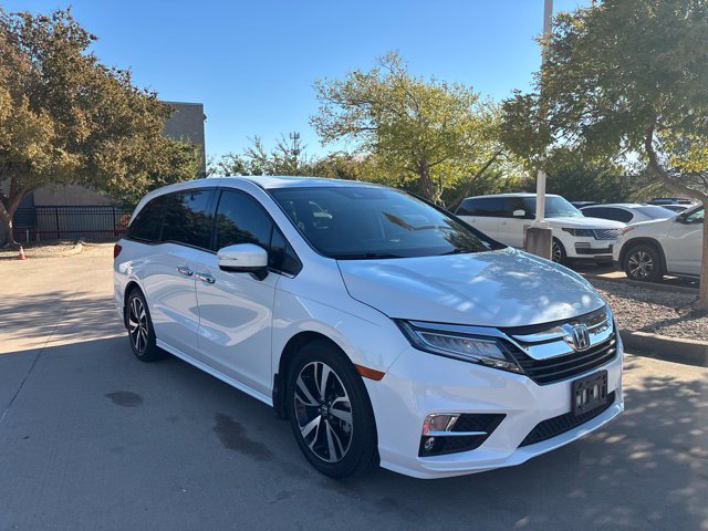 Used 2020 Honda Odyssey Elite image 3