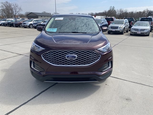 Used 2024 Ford Edge SEL w/ Convenience Package image 2