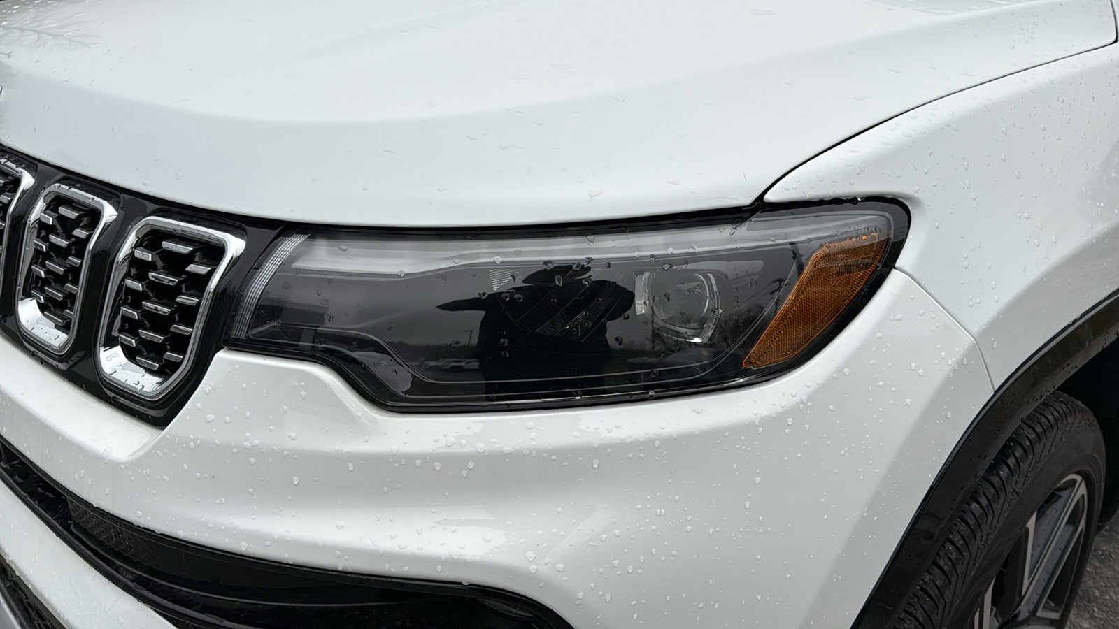 Certified 2024 Jeep Compass Limited w/ Elite Group image 9